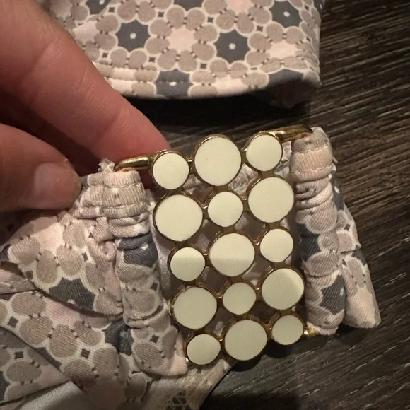 Stunning Floral Pink Bandeau Bikini Set🌸 - Picture 4 of 15